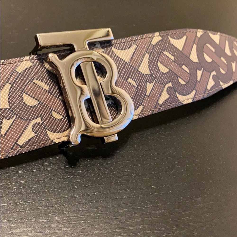 Burberry belt
